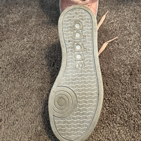Like new adidas sneaker - Picture 4 of 6